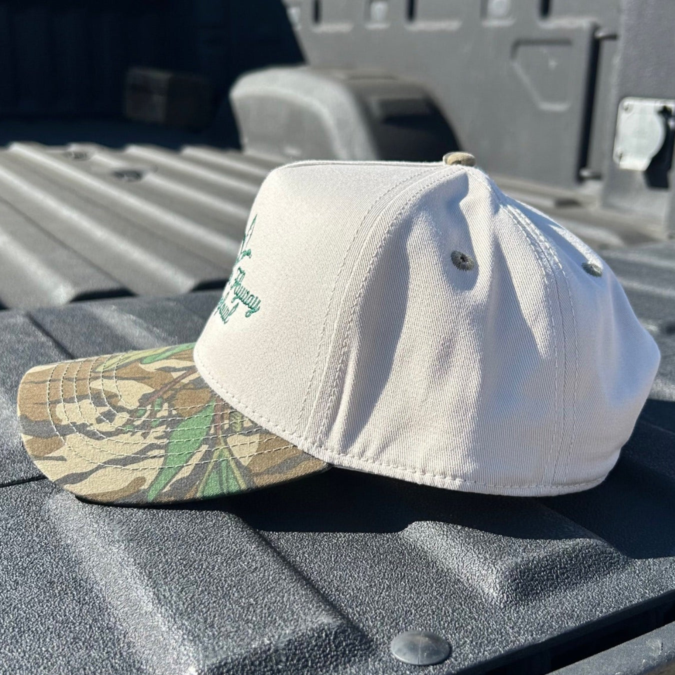 AFW Trucker Mossy Oak Greenleaf Brim